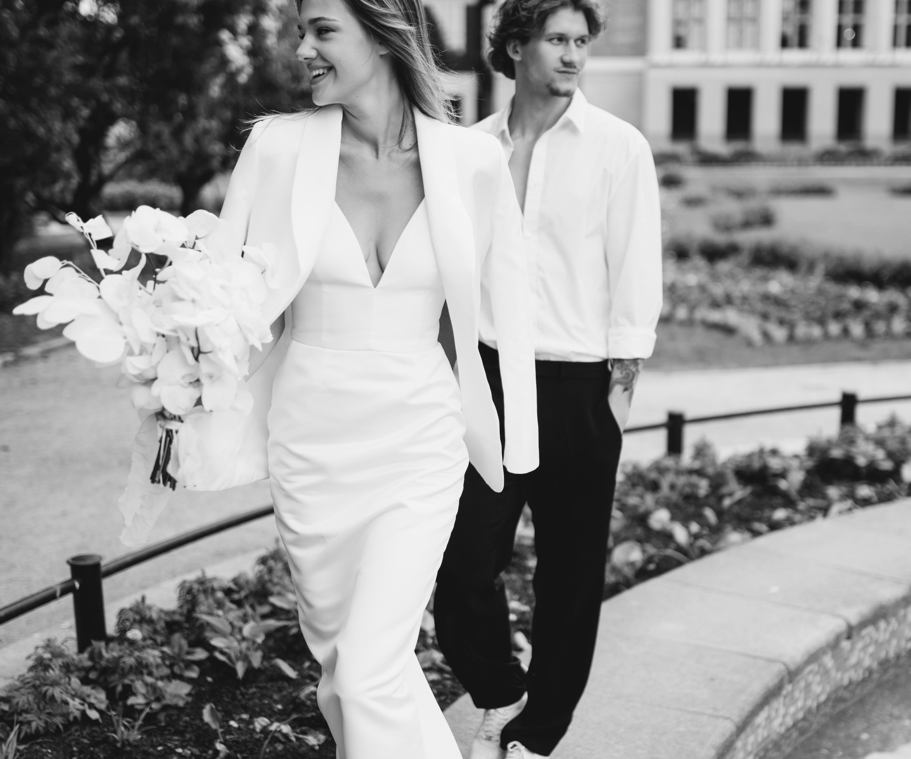 How to Choose the Perfect Modern Wedding Dress: Tips and Inspiration